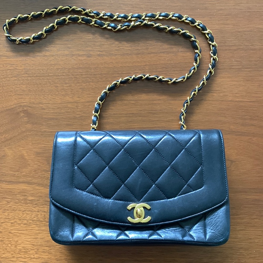 Chanel Crossbody Bag Vintage (Made before 2004)